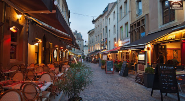 Giorgio E Basta - restaurant SAINT-BONNET-DE-MURE