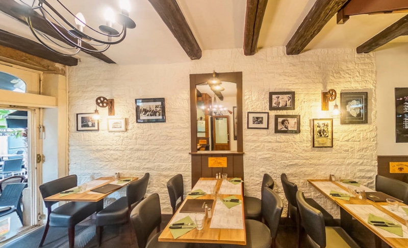 Le restaurant - Giorgio E Basta - restaurant SAINT-BONNET-DE-MURE